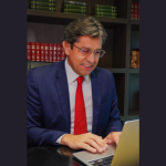 Márcio Coutinho destaca o papel estratégico do advogado na estruturação legal de partidos e candidaturas.
