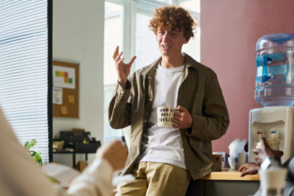 Conteúdos autênticos que emocionam e geram confiança, explica Alexandre Costa Pedrosa, são o elo que converte de verdade.